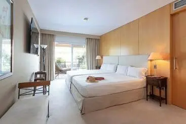 בית מלון כפרי Suites Del Mar Fenals Apartments