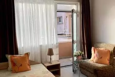 پانسیون Guest House Family