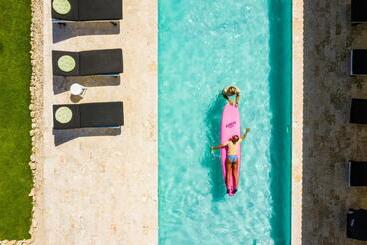 酒店 El Encuentro Surf Lodge