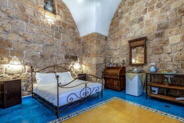 Bed and Breakfast Arabesque Arts & Residency