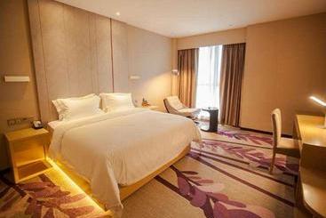 Lavande Hotel Jiaxing East Zhongshan Road