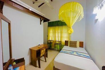 New Peacock Resort