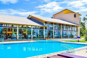 The Youth Hostel   It S A Youth Fame