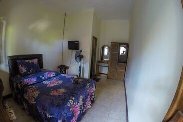 هاستل Warungku In Home Stay Senggigi