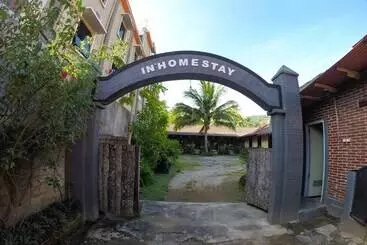 ユースホステル Warungku In Home Stay Senggigi