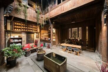 Hotelli Guzo Su The Old House Boutique