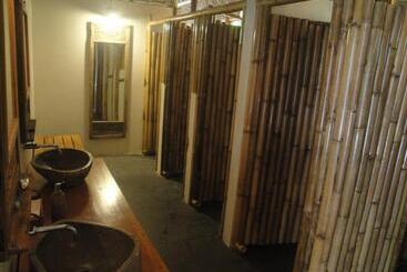 הוסטל Captain Coconuts Gili Air