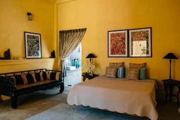 ベッドアンドブレックファースト Luna Laguna