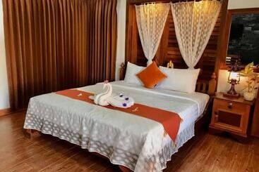 Resort Ravorn Villa Boutique