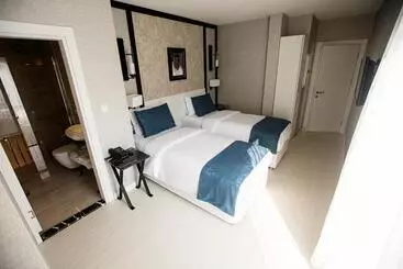 تختخواب و صبحانه Gardenya Suite