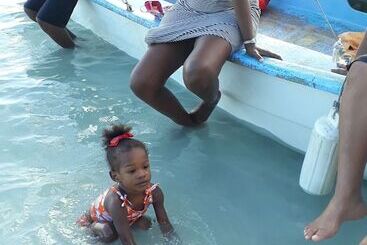 تختخواب و صبحانه Luz De Luna Hotel & Spanish Restaurant