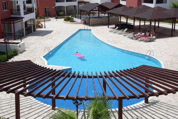 דירות לתיירים Adriana Holiday Resort