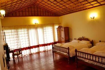 Hanging Huts Resorts