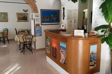 בית מלון כפרי Anselmi