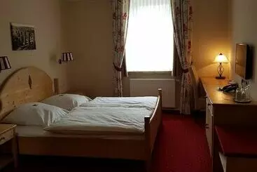 Bei Zwillings Hotel & Restaurant