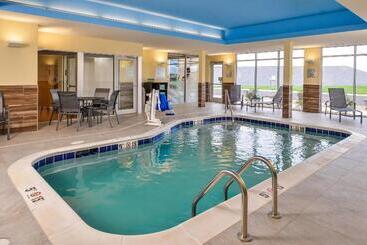 ホテル Fairfield Inn & Suites By Marriott Warrensburg
