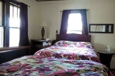 בית מלון כפרי The Baseball