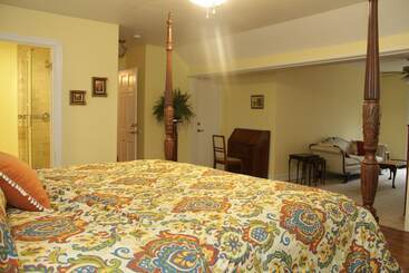 The Oaks Bed And Breakfast