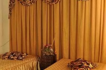 ペンション La Estancia Hostal