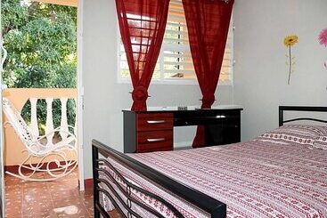 پانسیون Hostal Maite Y Luis Trinidad