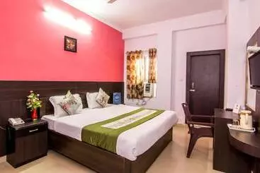 Capital O Hotel Shantila Inn
