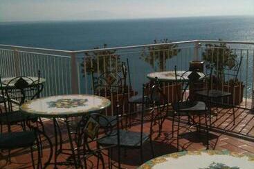 فندق Voce Del Mare