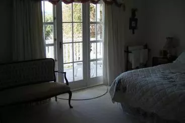 Country Lane Homestay B&b