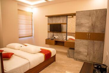 Hotel Serenity Stay Inn