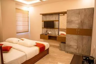 Hotel Serenity Stay Inn