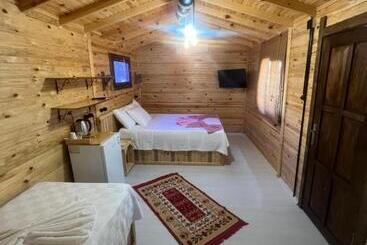 בית מלון כפרי Vrasna Houses