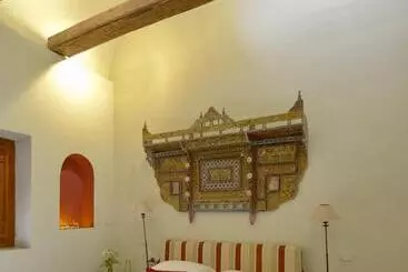پانسیون Dar Tozria