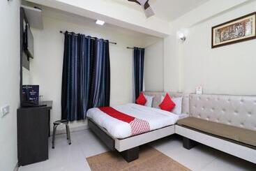 Pension (Hôtel basse catégorie) Manan Residency