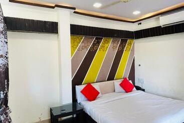 호텔 Anika By Kalonji