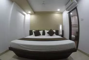 New Hotel Ideal