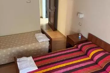 ユースホステル Fanesia Coliving