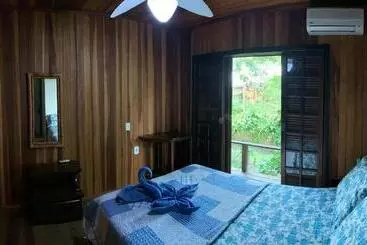 Hotel Ilha Do Mel Casa Suítes Com Ar E Cafe Da Manha