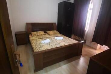 Classy And Cozy Hostel