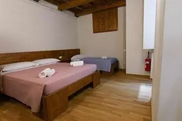 تختخواب و صبحانه Piazza Cavour