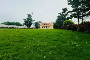 Hotel Ahilya Resort