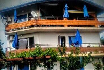 Pensione вила за гости бранко и приятели