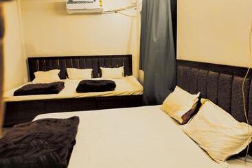 Pensione Navya Guest House