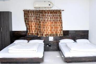 Hotel Radhe Palace Morbi