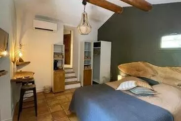 Bed and Breakfast Cyprès Du Château