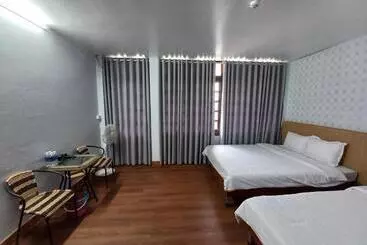 تختخواب و صبحانه Khách Sạn Cảnh Cương