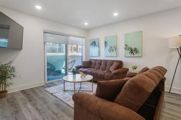 캡슐 호텔 Beverly Hills 2bd 2ba With Free Parking