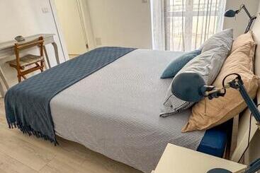 تختخواب و صبحانه Alegria Alghero