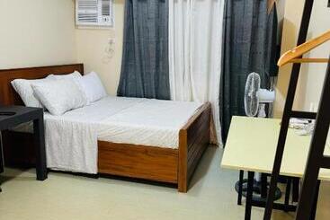 تختخواب و صبحانه Avida Towers Atria