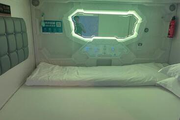 Hôtel Capsule 眯一会 住宿 Take A Nap