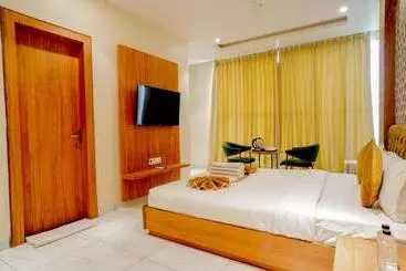 Hotel Urban Brood   Near Prem Mandir