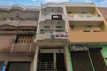 Hotel Spot On The M.s. Residency